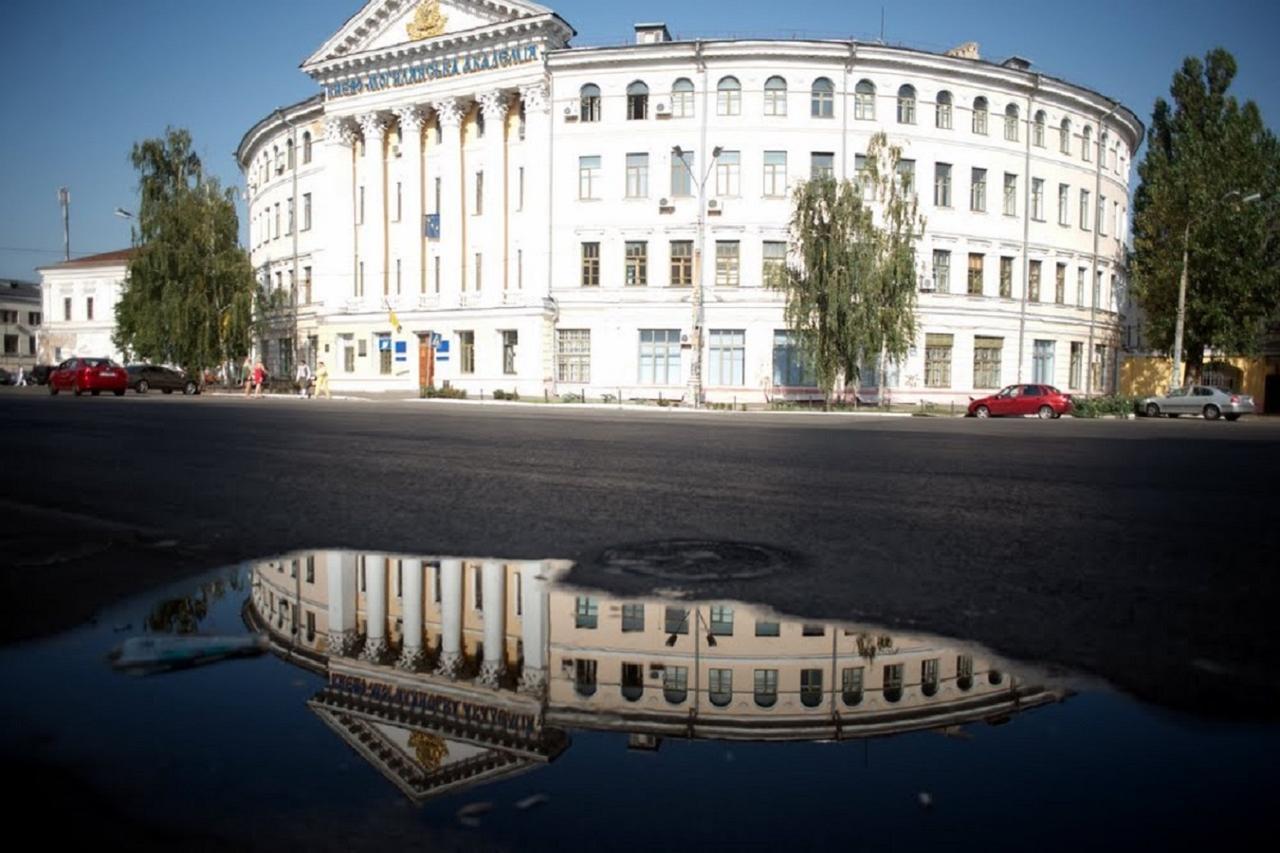 Podil Apart Near Poschtova Square History Center Kiev Ngoại thất bức ảnh